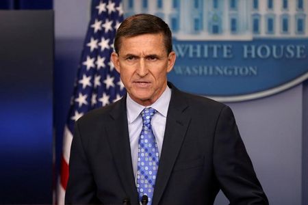 　１月１４日、２０１６年の米大統領選にロシアが介入した疑惑に絡み連邦捜査局（ＦＢＩ）に虚偽証言した罪を認めたマイケル・フリン元大統領補佐官（国家安全保障問題担当、写真）は、有罪答弁の撤回を申し立てる方針を示した。写真はワシントンで２０１７年２月撮影（２０２０年　ロイター／Carlos Barria）