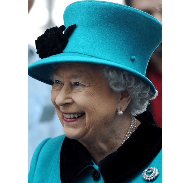 １１月２０日、英サンデー・タイムズ紙は、英政府がエリザベス女王の招待でトランプ次期米大統領に来年英国を公式訪問してもらう意向であると報じた。写真は９日代表撮影（2016年　ロイター/Nick Ansell）