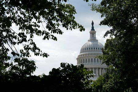 米首都ワシントンの連邦議会議事堂で銃撃の可能性が報告されたが、ワシントン市警はその後、容疑者も負傷者も確認されていないと発表した。６月２４日、ワシントンで撮影（２０２３年　ロイター/Elizabeth Frantz）