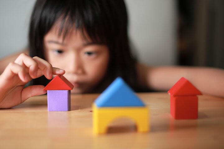 両親の宗教観と思想から抜け出すのは容易ではない　Laikwunfai/iStock.　