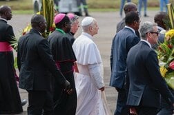 再送-ローマ教皇「一握りの暴君が世界じゅうりん」、戦争への宗教利用改めて批判