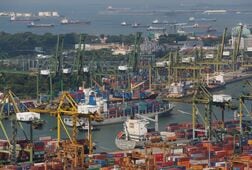 シンガポール非石油輸出、5月は前年比＋38.4％　ＡＩ需要で予想超え