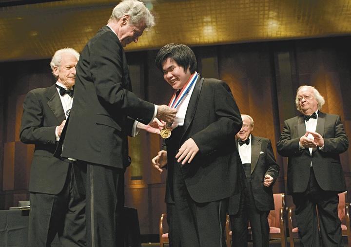 ヴァン・クライバーン・コンクールで優勝した辻󠄀井伸行さん