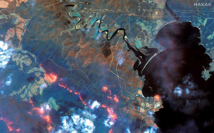 史上最悪の山火事はオーストラリア全土に燃え広がっている　©2020 MAXAR TECHNOLOGIES-HANDOUT-REUTERS