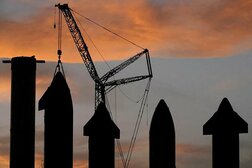 アイスペース、スペースXの「スターシップ」活用で月面輸送サービス展開へ　自社の着陸機と併用
