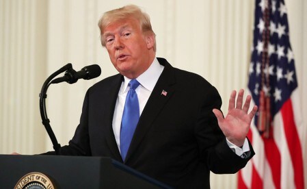 　１１月７日、トランプ米大統領（写真）は、北朝鮮の金正恩・朝鮮労働党委員長との２回目の首脳会談が行われるのは来年初頭になるとの見通しを示した。ワシントンで撮影（２０１８年　ロイター/JONATHAN ERNST）