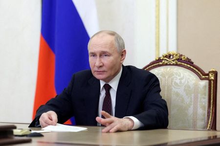 ロシア紙ベドモスチは１０日、プーチン大統領が数週間以内に北朝鮮とベトナムを訪問する予定だと報じた。資料写真、５月撮影、提供：Sputnik/Aleksey Babushkin/Kremlin（２０２４年　ロイター）