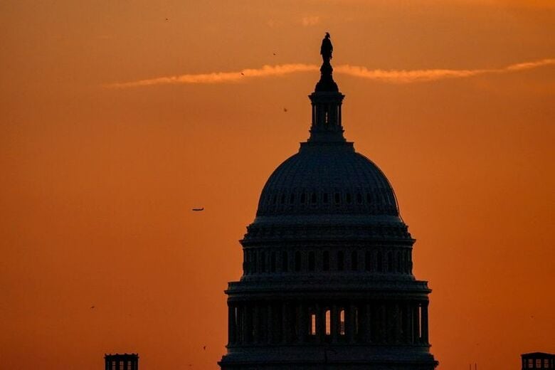 写真は米議会議事堂。3月2日、ワシントンで撮影。 REUTERS/Ken Cedeno
