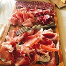 イノシシの豚熱でイタリア産生ハム輸入停止の事態、現地の状況と根絶計画と管理措置