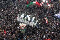 全面戦争か外交か　司令官殺害でイランが選ぶ選択肢は