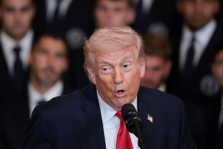 3月5日、ワシントンのホワイトハウスで開かれたイベントで挨拶するトランプ米大統領。REUTERS/Jonathan Ernst