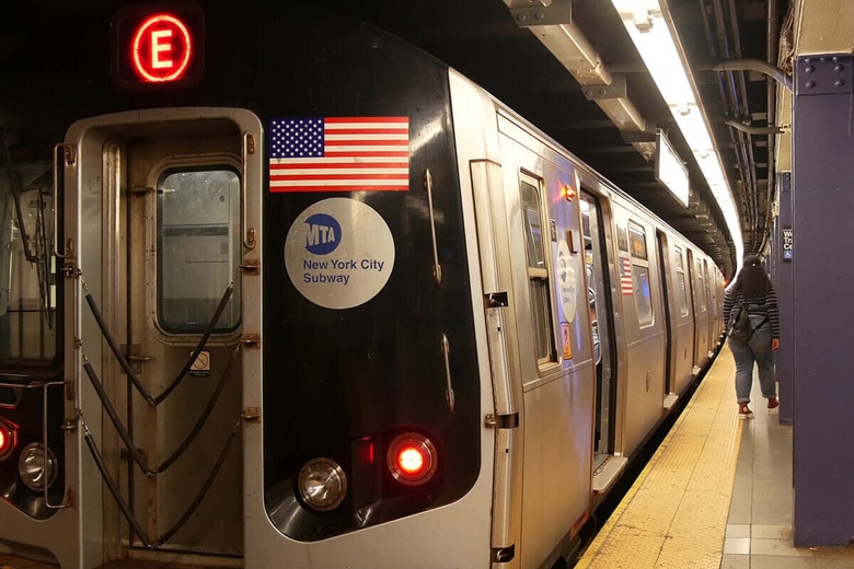 米ニューヨークの地下鉄駅（2023年9月）　Dogora Sun-Shutterstock