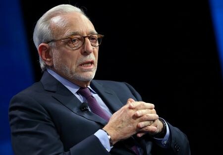　アクティビスト（物言う投資家）のネルソン・ペルツ氏（写真）が率いるトライアン・ファンド・マネジメントは１２月１４日、米メディア・娯楽大手ウォルト・ディズニーの取締役候補として、ペルツ氏と元ディズニー経営幹部のジェームズ・ラスロ氏を指名した。２０１６年１０月、カリフォルニア州で撮影（２０２３年　ロイター/Mike Blake）