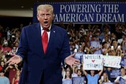 米欧の緊張が高まるかも…トランプ政権、ヨーロッパの右派系メディア支援に400万ドル拠出計画