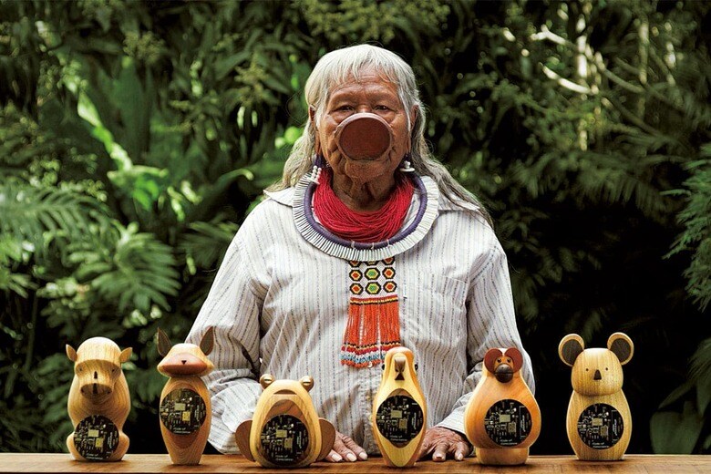 AKQAの動画で森と命の大切さを語るラオーニ　COURTESY AKQA