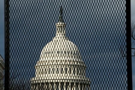 格付け会社ムーディーズは５日、米国に対する現在の格付け見通しは、連邦債務上限が引き上げられ、同国がデフォルト（債務不履行）に陥ることはないとの予想に基づいているとの見解を示した。１月撮影（２０２１年　ロイター/Eduardo Munoz）