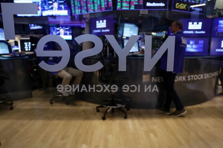 9月25日、ニューヨーク証券取引所の取引フロアで撮影。REUTERS/Brendan McDermid