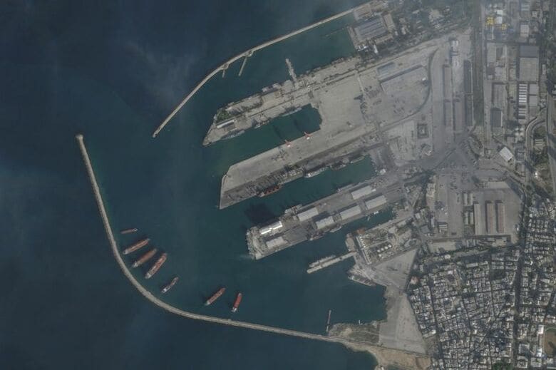 シリア・タルトゥースにあるロシア海軍施設。2024年12月撮影の提供写真。PLANET LABS INC./Handout via REUTERS