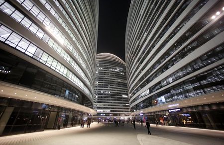国際通貨基金（ＩＭＦ）のビトール・ガスパール財政局長は１７日、中国は不動産危機を一刻も早く解決する必要があると述べた。北京で２０１４年９月撮影（２０２４年　ロイター/Barry Huang）