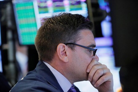 　８月１０日、米国株式市場は下落して取引を終えた。トルコ経済巡る懸念で銀行株が下げ、リスク資産回避につながった。７月撮影（２０１８年　ロイター/LUCAS JACKSON）