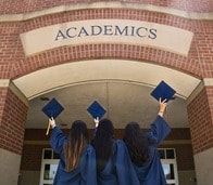 【クイズ】ハーバード大学ではない...アメリカの「大学ランキング」最新版で1位に輝いたのは？