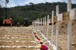 ベネズエラ地震の死者3535人、被災から1週間余り　1.8万人家失う