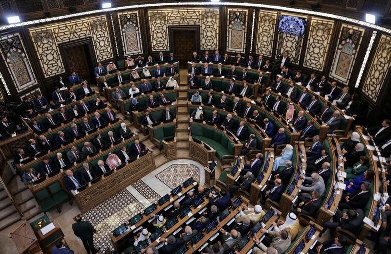 7月12日、シリアの首都ダマスカスで行われたシリア人民議会の発足式。 REUTERS/Khalil Ashawi