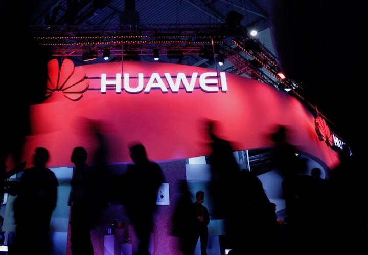 ファーウェイ包囲網がさらに狭まる...... Eric Gaillard-REUTERS