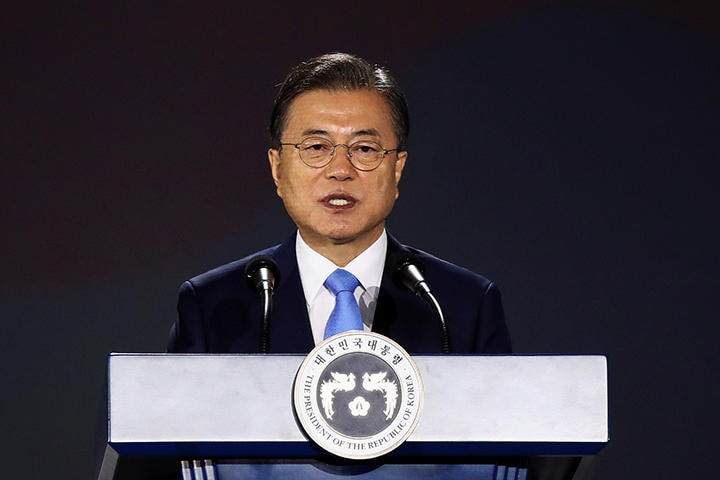 9月22日の国連総会で「終戦宣言」への意志を示した文大統領だが…（写真は8月15日、 光復節でのスピーチ）　Chung Sung-Jun/Pool via REUTERS