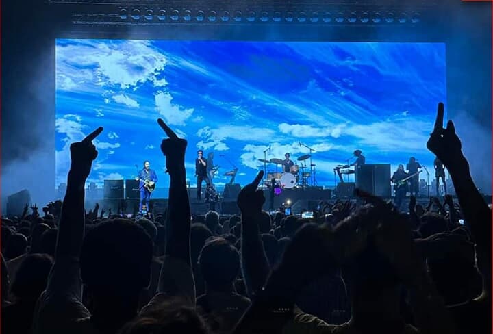 @aptsiauri_ana/Twitter