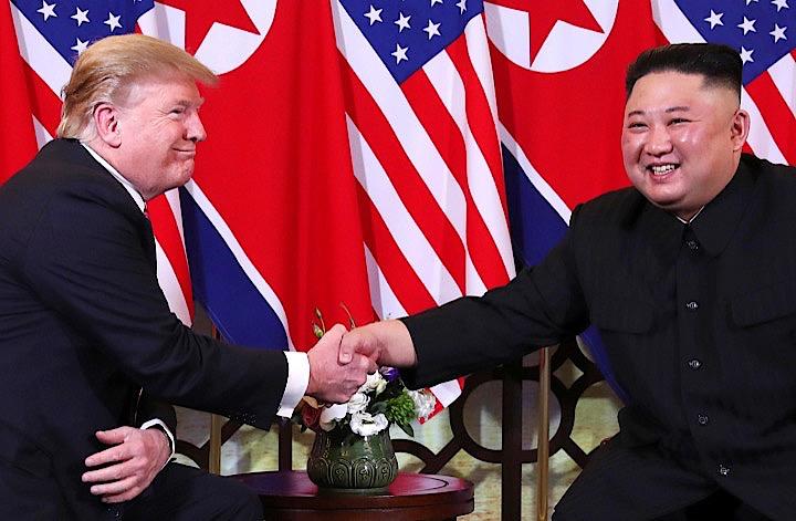 トランプ米大統領と北朝鮮の金正恩朝鮮労働党委員長はベトナムの首都ハノイで２回目の首脳会談を行った（２０１９年　ロイター/LEAH MILLIS）