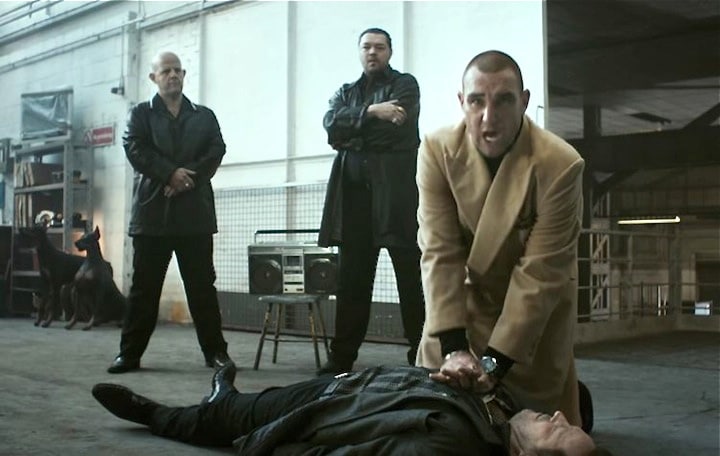 British Heart Foundation - Vinnie Jones\' hard and fast Hands-only CPR- Youtube