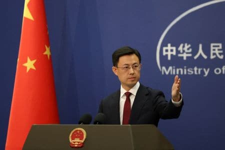 写真は中国外務省の郭嘉昆報道官。2025年1月、北京で撮影。REUTERS/Florence Lo