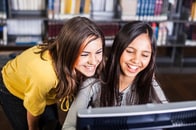 子どもの貧困と格差の連鎖を止めるには「教育以外の環境」へのアプローチも不可欠