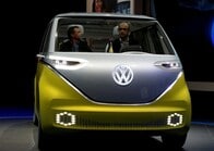 VW、次世代電気自動車はアップル製品参考にデザイン＝設計責任者