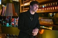 現代を象徴する「多面的な成功」が輝いた夜──シャルル・ルクレールが語った"FACETS"の価値