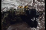 【動画】幼い生徒が授業中に銃撃の練習...「兵士不足」ロシアが進める「子供の兵士化」、訓練の授業映像