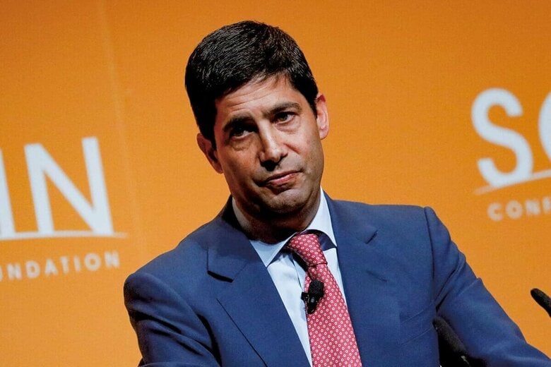 なぜ今、FRBは利上げしたのか？ ウォーシュ議長が挙げた「3つの変化」　BRENDAN MCDERMIDｰREUTERS