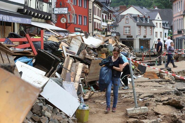ドイツで先週発生した大規模な洪水による死者は、160人を超えた。独バートミュンスターアイフェルの被災地で撮影（2021年　ロイター/Wolfgang Rattay）