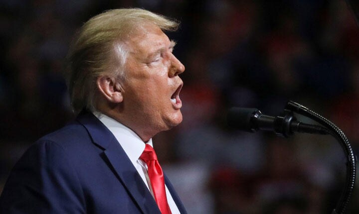 安心してください、トランプはマスクを着けて……いない！　Leah Millis-REUTERS