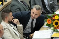 ドイツ極右ＡｆＤ、極左政党と州議会で共同動議　ウクライナ軍事支援の打ち切り要求へ