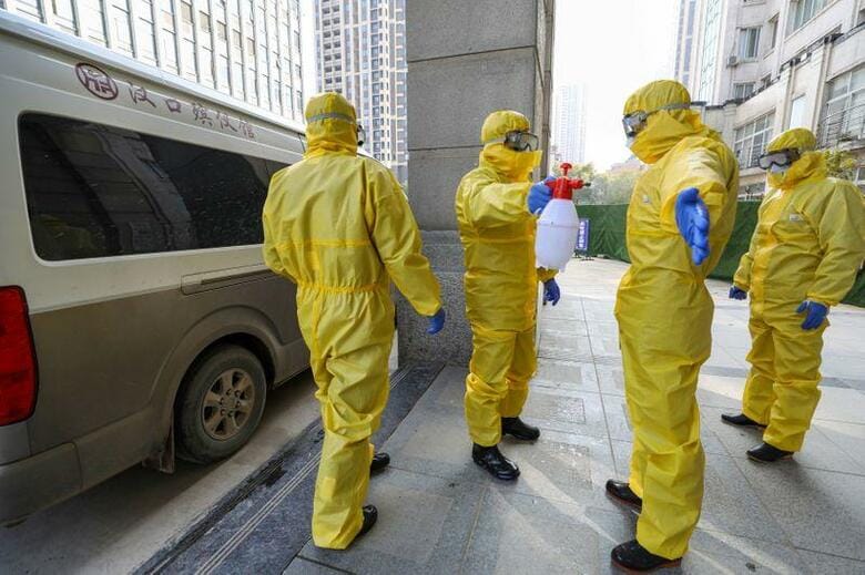 中国湖北省の衛生当局は、新型コロナウイルスの感染による同省の死者は７０人増え、５日時点で５４９人に達したと発表した。写真は１月３０日、湖北省武漢市で撮影（２０２０年　人民日報）