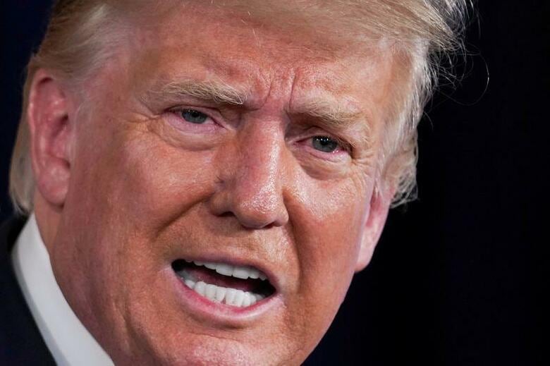 トランプ米大統領の選対陣営は、法廷闘争で大統領選の結果を覆すシナリオが崩れつつある中、バイデン氏が勝利した激戦州の州議会共和党議員に介入を促し、有利な状況に持ち込む戦略にシフトしている。8月撮影（2020年　ロイター/Sarah Silbiger）