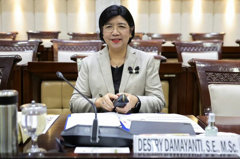 インドネシア中央銀行総裁候補のデストリ・ダマヤンティ氏。インドネシアのジャカルタで２６日撮影。REUTERS/Willy Kurniawan