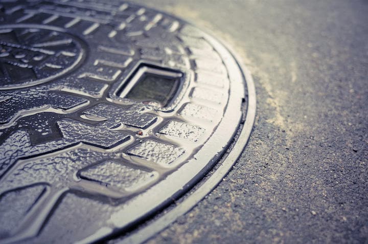 感染者の糞便や尿のバイオマーカーを検知する...... polygonplanet -iStock