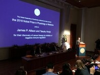 ノーベル医学・生理学賞、免疫システムによるがん療法で本庶佑氏とアリソン氏に