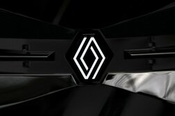 仏ルノー、エンジニア最大20％削減へ　中国勢に対抗し開発期間短縮