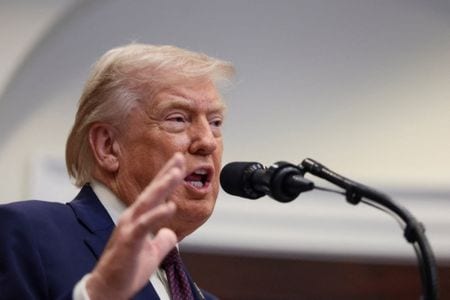 トランプ米大統領.。19日、ホワイトハウスで撮影。REUTES/Evelyn Hockstein