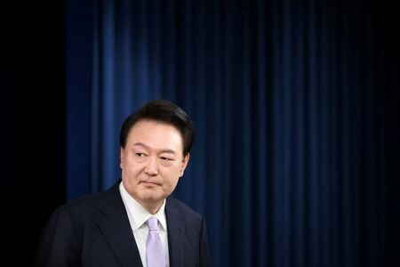 韓国の尹錫悦大統領は中国の習近平国家主席に対し、北朝鮮とロシアが軍事協力を強化する中、中韓は平和のために協力しなければならないと伝えた。韓国の聯合ニュースが１６日、報じた。写真は１１月７日、ソウルで撮影（２０２４年　ロイター／Kim Hong-Ji）