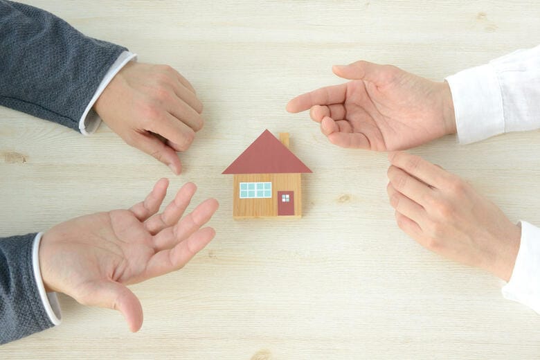 就労延長のほか、リバース・モーゲージなどの資産運用は選択肢になるか　Takasuu/iStock.